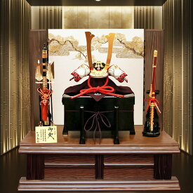 五月人形 コンパクト おしゃれ 【 加藤鞆美 1/2 源義経 平飾り】 兜飾り 兜 モダン インテリア コンパクト飾り 人気 かぶと 国産木材