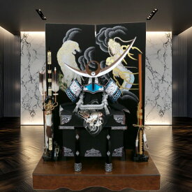 五月人形 兜 モダン 【 90cm屏風 平飾り 上杉謙信 シルバー 着用兜 】 おしゃれ 兜飾り 男の子 初節句 端午の節句 兜 ブルー かぶと5月人形 兜 25号 国産木材