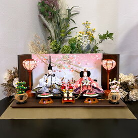 雛人形 コンパクト モダン 【 春日雛 】 おしゃれ ひな人形 かわいい 北欧 お雛様 デザイン 雛人形 二人 国産木材