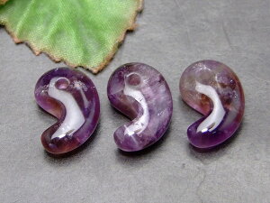 49539F  16mm×10mm 古代勾玉 1個売り アメジスト 紫水晶 ネコポス送料無料 天然石 パワーストーン