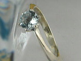 " プチ立爪リング" アクアマリン薄いアクアマリンでダイヤの立爪のように