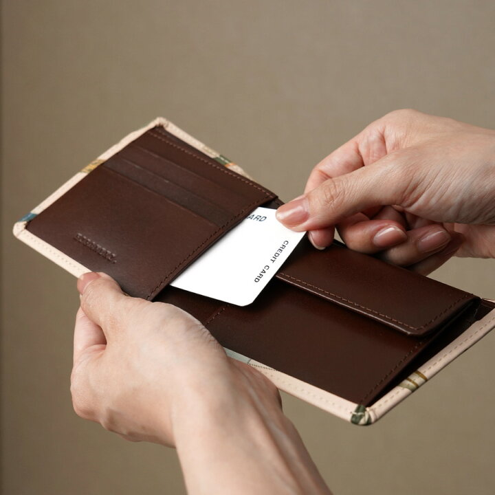 楽天市場】【生産終了SALE】【 二つ折り財布 】アートヌメレザー 