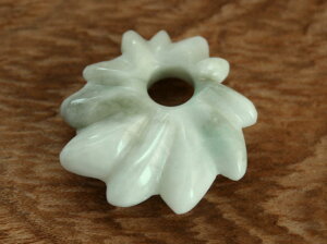 糸魚川翡翠古代風ペンダント K00578 和工房 作 糸魚川産 ヒスイ製 首飾り パワーストーン お守り 魔除け