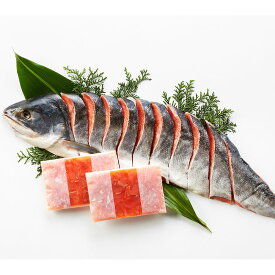 北海道産 新巻鮭&鮭といくらのルイベ漬セット B (切身半身 700g・ルイベ漬 100g×2) ( 北海道産新巻鮭姿切身（半身、2分割真空）700g×1、鮭といくらのルイベ漬100g×2 )