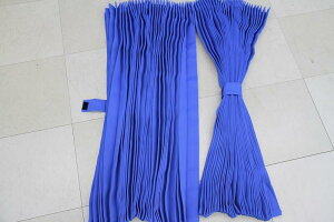 �g���b�N�J�[�e�� �v���[�c �����J�[�e�� ���C�����u���[ 1���Ռ� ��240x��90cm�i2������ �j���E���h�Ȃ̂ŉ^�]�Ȃ�������ƈ͂߂܂��B�Ռ���99.99���B�v���[�c���Ȃ̂ŃR���p�N�g