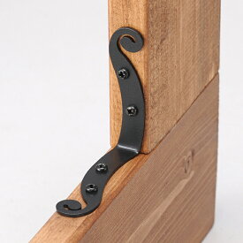 1×4材を側面にもつなぐことができる「アングル（L字）補強装飾金具」黒