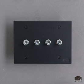 トグルスイッチI（4口長方形型）黒/白/グレー（艶消し）3路式（片切対応）鉄製 アイアン スイッチプレート 照明器具 リビング 玄関 トイレ おしゃれ かっこいい インダストリアル レトロフューチャー 日本製