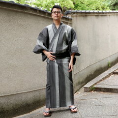 楽天市場 近江ちぢみ 浴衣3点セット 浴衣 セット 紳士 男性 メンズ 男 浴衣 綿麻 ゆかた M L Llサイズ メンズ浴衣3点セット 浴衣セット きもの 浴衣男子 ゆかた男子 兵児帯 下駄 麻 コットン グレー 縞 ストライプ ライン 粋 ひよこ商店