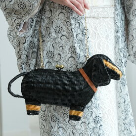 【utatane 籐カゴバッグ ダックスフンド　犬 Sausage Dog クラッチバッグ　ショルダー ラタンウィッカー 籐編み】アニマルモチーフ かごバッグ 籠バッグ バスケット ハンドメイド 天然素材 ボヘミアン ミッドセンチュリー フラワームーブメント カジュアル