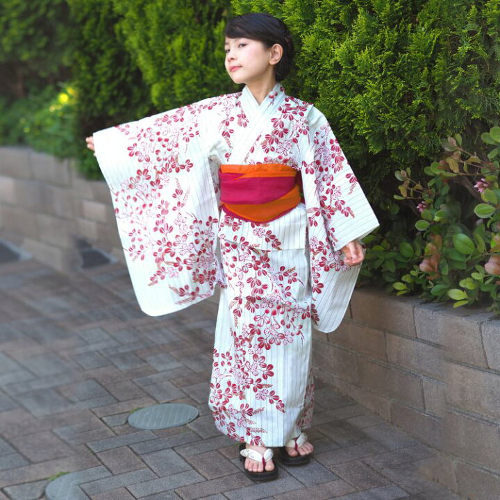 楽天市場 子供浴衣 4点セット 浴衣 帯 下駄 キッズ 浴衣 子供 女児浴衣 女の子 浴衣セット お祭 お遊戯 七夕 幼稚園 保育園 こどもゆかた 100 110 1 Kids 3才 10才 古典柄 大正浪漫 レトロ かわいい ひよこ商店 楽天市場 子供浴衣 4点セット 浴衣 帯 下駄 キッズ 浴衣 子供 女児浴衣 女の子 浴衣セット お祭 お遊戯 七夕 幼稚園 保育園 こどもゆかた 100 110 1 Kids 3才 10才 古典柄 大正浪漫 レトロ かわいい ひよこ商店