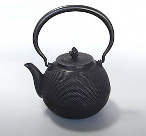 岩手南部鉄製 鉄瓶 日の丸あられ型