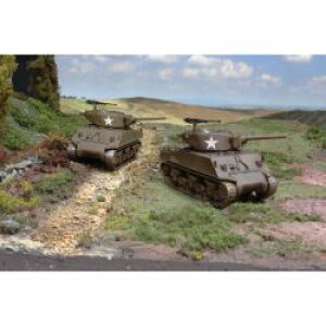 C^ 1/72 WW.II AJR M4A3E2 W{(2qZbg) IT7520