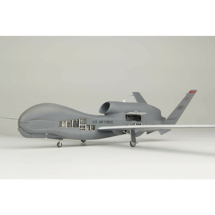 楽天市場】プラッツ 1/72 アメリカ空軍 無人偵察機 RQ-4Bグローバル  