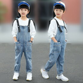 韓国子供服 デニムオーバーオール キッズ 男の子 ボトムス ロングパンツ 子供服 春秋 オーバーオール 無地 カジュアル ゆったり お洒落 英字 プリント 通学 普段着 大人气 ブルー 120cm 130cm 140cm 150cm 160cm 170cm