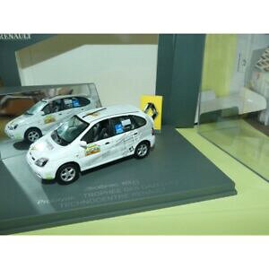 yzzr[@͌^ԁ@ԁ@[VOJ[ m[jo[T[gtB[renault rx4 rallye trophee des gazelles technocentre universal hobbies 143
