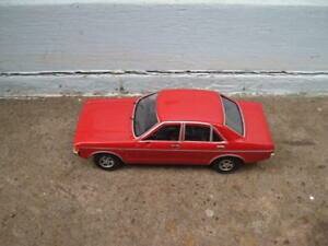 �y���������z�z�r�[�@�͌^�ԁ@�ԁ@���[�V���O�J�[ �O���i�_�t�H�[�h�~���[�X�P�[��vanguards lledoford granadarouge cartonaucun des retroviseurs 143 scale