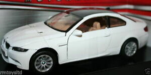 �y���������z�z�r�[�@�͌^�ԁ@�ԁ@���[�V���O�J�[ �X�P�[���J�b�g�z���C�gmotormax 124 scale 73347 bmw m3 coupe white
