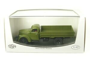 �y���������z�z�r�[�@�͌^�ԁ@�ԁ@���[�V���O�J�[ �I���[�u�g���b�Nural zis355m camion de bataille olive