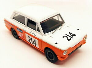 �y���������z�z�r�[�@�͌^�ԁ@�ԁ@���[�V���O�J�[ �X�P�[�����f��imp�`�[��vanguards 143 scale model car va26011 hillman imp team hartwell