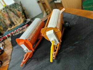 �y���������z�z�r�[�@�͌^�ԁ@�ԁ@���[�V���O�J�[ �r���e�[�W�t�@�[���r���e�[�W�n���[�h2 vintage 1980 s britains farm vintage howard rotaspreader 155 play worns