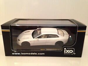 �y���������z�z�r�[�@�͌^�ԁ@�ԁ@���[�V���O�J�[ �����{���M�[�j�p�[���z���C�g���^���b�N�l�b�g���[�Nlamborghini estoque 2008 perle blanc metallique ixo moc176 neuf sortie