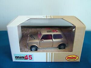 yzzr[@͌^ԁ@ԁ@[VOJ[ R[M[R[h~jcorgi code 3 hi82002 mini 45 silverstone 2004 edition limitee