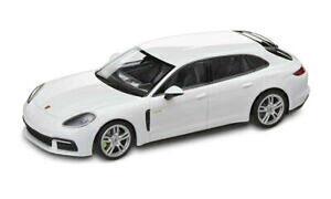 yzzr[@͌^ԁ@ԁ@[VOJ[ |VFpi[X|[cOc[XfzCgneuf authentique porsche 971 panamera 4 sport turismo ehyrbid modele auto blanc