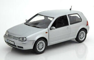 yzzr[@͌^ԁ@ԁ@[VOJ[ StVo[118 revell vw golf 4 19972003 silver