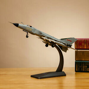 �y���������z�z�r�[�@�͌^�ԁ@�ԁ@���[�V���O�J�[ ���f��af1 172 pla j8b alloy fighter model