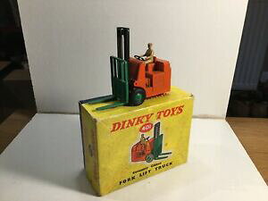 �y���������z�z�r�[�@�͌^�ԁ@�ԁ@���[�V���O�J�[ �{�b�N�X�t�H�[�N���t�gdinky toys 401 chariot elevateur dans sa boite dorigine entierement fonctionnel