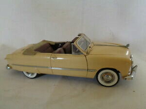 yzzr[@͌^ԁ@ԁ@[VOJ[ tH[hJX^XP[the danbury comme neuf voiture 1949 ford custom 124 scale
