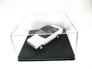 �y���������z�z�r�[�@�͌^�ԁ@�ԁ@���[�V���O�J�[ �t�H�[�h�M�A�u���b�N�G�X�R�[�gford escort mk2 1300 ghia 1977 noir et blanc trofeu