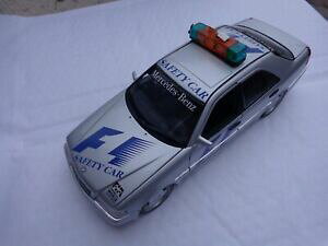 【送料無料】ホビー 模型車 車 レーシングカー モデルベンツクラスダイカストモデルut models 118 mercedes benz cclass amg f1 1997 safety car diecast model