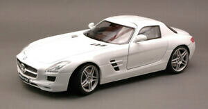 yzzr[@͌^ԁ@ԁ@[VOJ[ ZfXzCgfmercedes sls amg 2010 white 118 model motormax