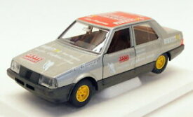 【送料無料】ホビー　模型車　車　レーシングカー スケールフィアットレースカーダイカストモデルburago echelle 124 diecast voiture modele 1518 hfiat regata voiture de courseargent