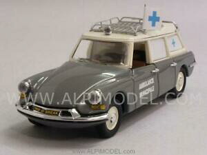 yzzr[@͌^ԁ@ԁ@[VOJ[ VgGIcitroen ds19 ambulanza municipale 1962 143 rio 4447