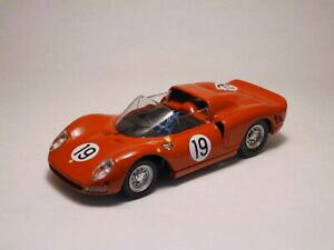 �y���������z�z�r�[�@�͌^�ԁ@�ԁ@���[�V���O�J�[ �t�F���[�����T�[�e�B�[�X���f��ferrari 330 p 2 open 19 17th lm 1965 j surtees l scarfiotti 143 model