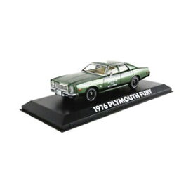 【送料無料】ホビー　模型車　車　レーシングカー プリマスフューリータクシーグリーンヒルズコップgreenlight 86566 plymouth fury taxi vert metallicbeverly hills cop 1