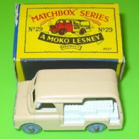 【送料無料】ホビー　模型車　車　レーシングカー マッチモコベッドフォードミルクフロートmatchboxmoko29 bedford milk floatboxed