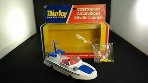 �y���������z�z�r�[�@�͌^�ԁ@�ԁ@���[�V���O�J�[ �~�T�C���{�[�g�{�[�g�J�k�[�_�C�A���O�{�b�N�Xdinky toys gb 674 costguard amphibious missile launch boat bateau canot boite