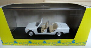 yzzr[@͌^ԁ@ԁ@[VOJ[ At@IWAXpC_[W[J[XP[giocher alfa romeo giulia spyder jolly voiture echelle 143 boxed