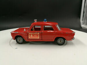 �y���������z�z�r�[�@�͌^�ԁ@�ԁ@���[�V���O�J�[ ���f���t�B�A�b�gmebetoys model a21, fiat 1500 vigili del fuoco