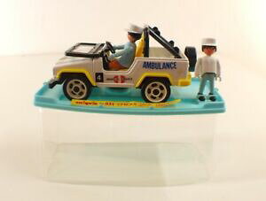 �y���������z�z�r�[�@�͌^�ԁ@�ԁ@���[�V���O�J�[ �W�[�v���l�Q�[�h�{�b�N�Xguisval e chiquio n 934 chiqui coche ambulance jeep renegade neuf en boite