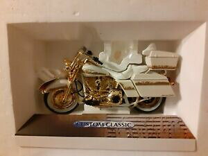 【送料無料】ホビー 模型車 車 レーシングカー カスタムクラシックnouvelle annoncemoto custom classic 110eme guiloy