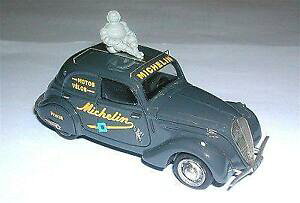 yzzr[@͌^ԁ@ԁ@[VOJ[ vW[~Vpeugeot 202 michelin parad car grigio 143