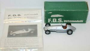 yzzr[@͌^ԁ@ԁ@[VOJ[ XP[ZfXfds automodelli 143 scale n16 1939 mercedes w163