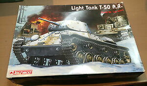 �y���������z�z�r�[�@�͌^�ԁ@�ԁ@���[�V���O�J�[ ���C�g�^���N�k�I�[���Htechmod 3005 135 light tank t50 with applique armour nuovo