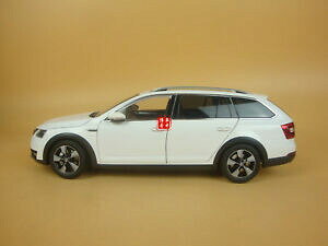 yzzr[@͌^ԁ@ԁ@[VOJ[ tHNX[QVR_RrzCg118 china volkswagen skoda octavia combi white color gift