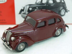 yzzr[@͌^ԁ@ԁ@[VOJ[ ftCOuEsomerville models 106 standard flying 12,in marrondetaille