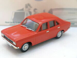 【送料無料】ホビー 模型車 車 レーシングカー ランズダウンヒルマンドアデラックスlansdowne ldm35 1970 hillman avenger 4 door deluxe